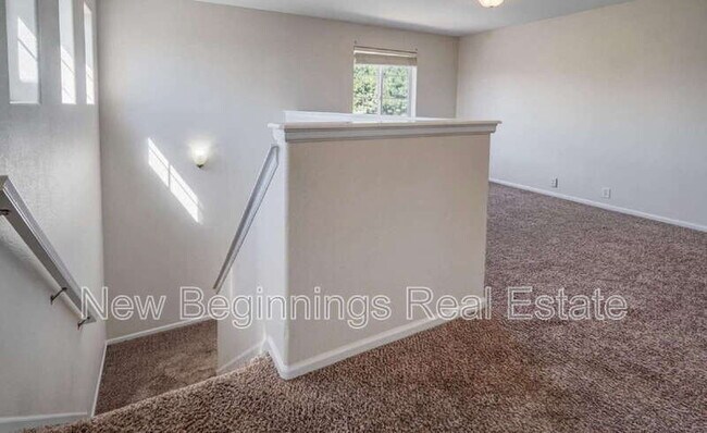 Building Photo - 8099 Elk River View