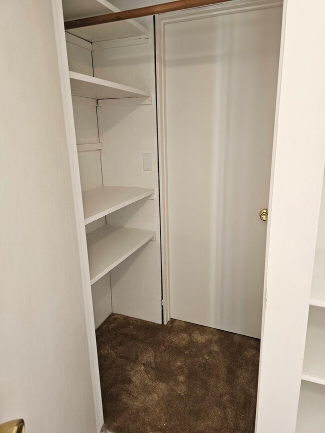 Building Photo - 11071 SE 242nd Ave