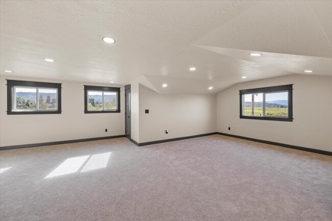 Building Photo - 2477 Coker Butte Rd