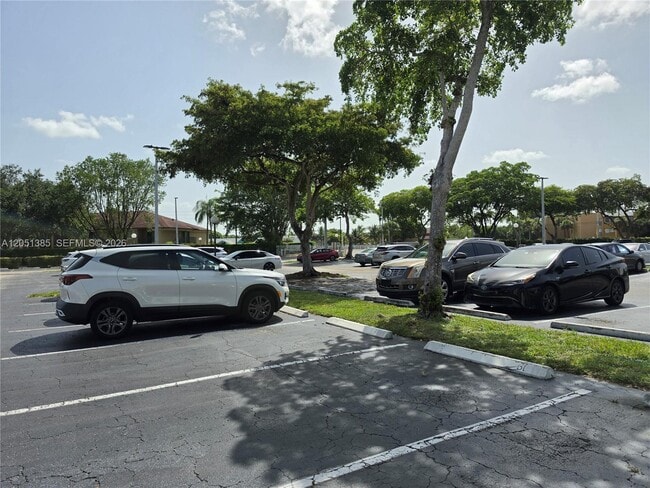 Building Photo - 1820 SW 81st Ave