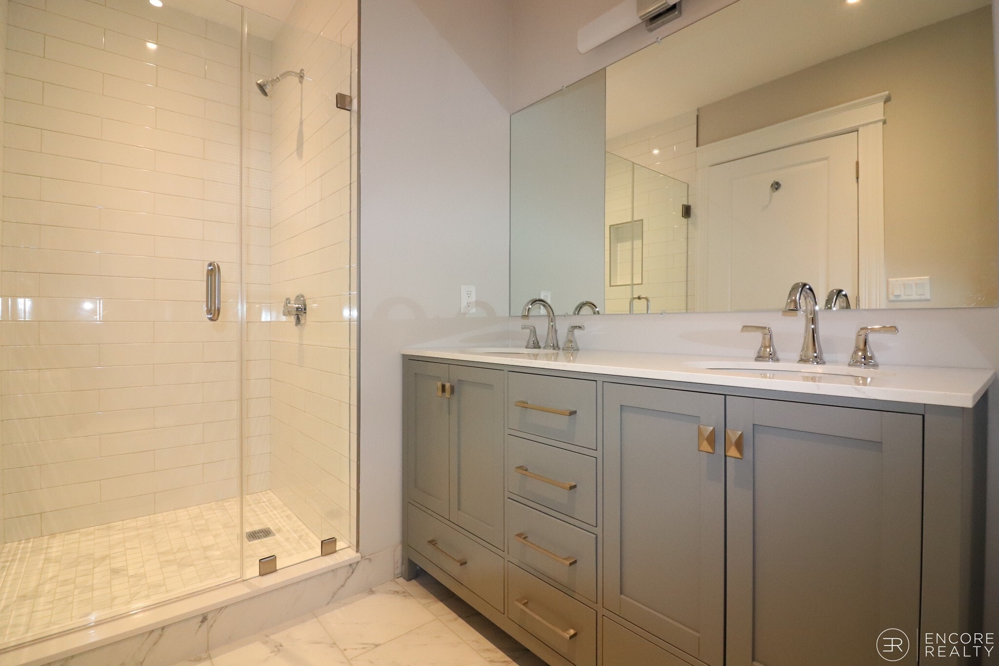 Building Photo - 17 Stearns Rd