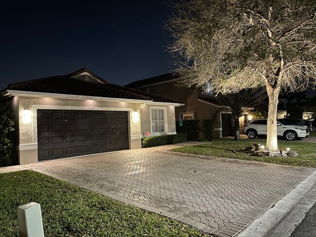 Primary Photo - 13329 SW 144th Ter