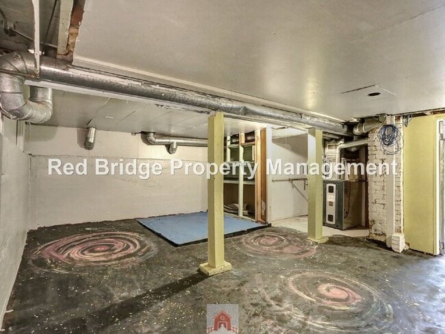 Building Photo - 5915 SE 15th Ave