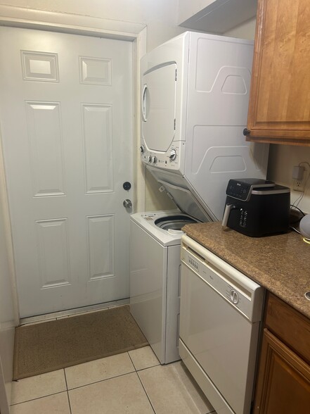 washer and dryer in condo - 265 SW 7th St