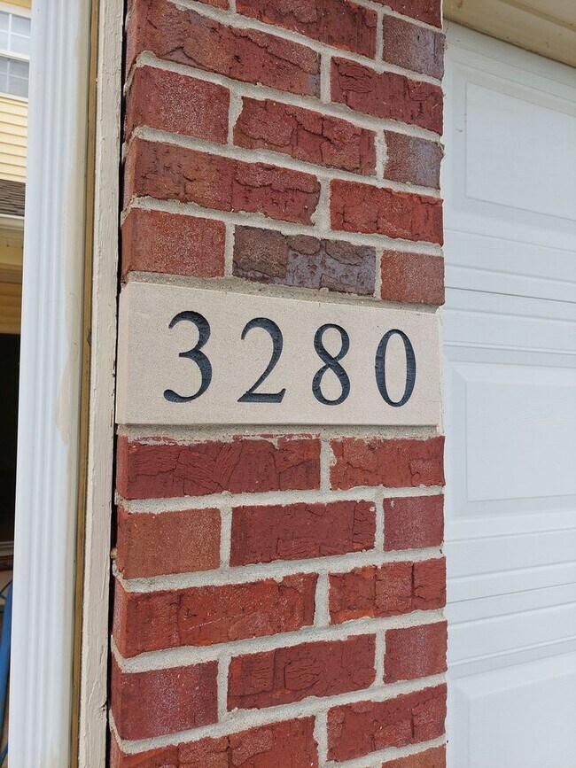 Building Photo - 3280 Hopkins Ct