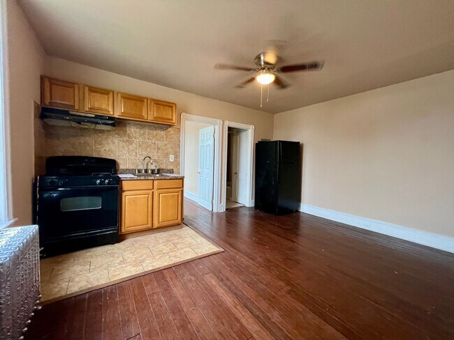 Building Photo - 161 W Olney Ave