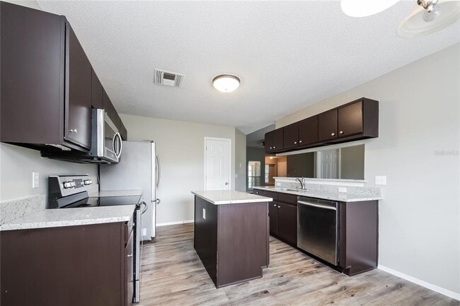 Building Photo - 1728 Dorset Dr