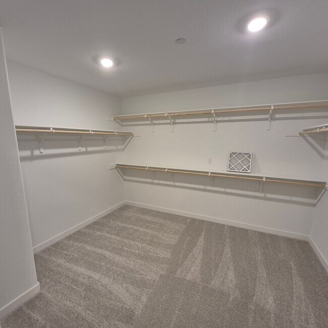 Building Photo - Brand New 5 Bedroom Home in Rancho Cordova