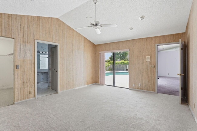 Building Photo - 9476 El Clair Ranch Rd