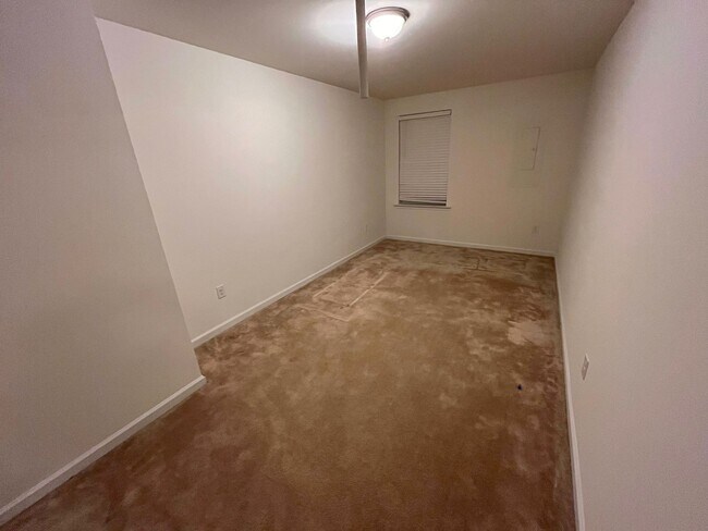 Building Photo - 2211 Nightfall Dr
