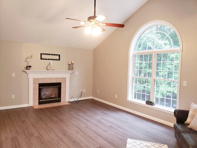 Building Photo - 13 Aldrich St