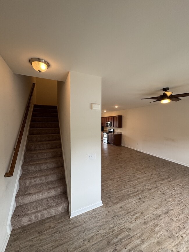 Building Photo - 172 Drexel Ct