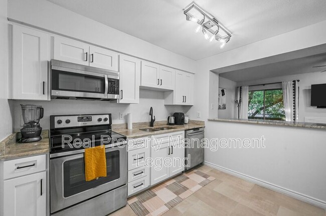 Building Photo - 5740 Martel Ave