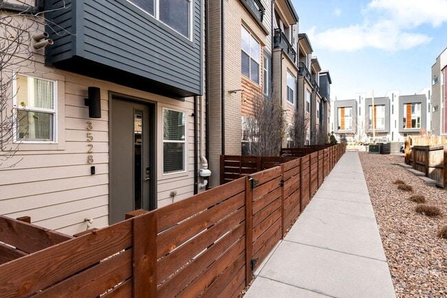 Building Photo - Modern 2BD, 2.5BA Sloan's Lake Townhome With 2-Car Garage