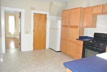 Primary Photo - 41 Faxon St
