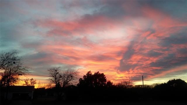 Building Photo - 104 County Rd 1296