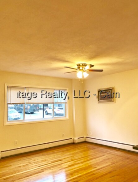 Building Photo - 73 5th St