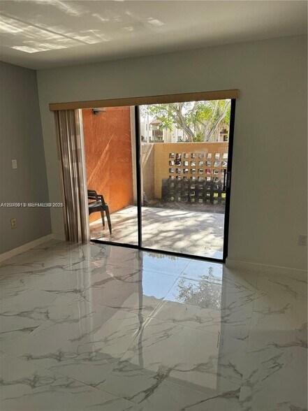 Building Photo - 10257 NW 9th Street Cir