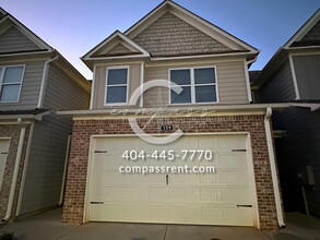 Building Photo - 119 Squarewood Ln NW