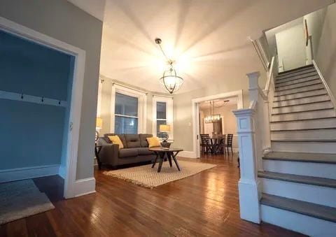 Building Photo - 34 E Liberty St