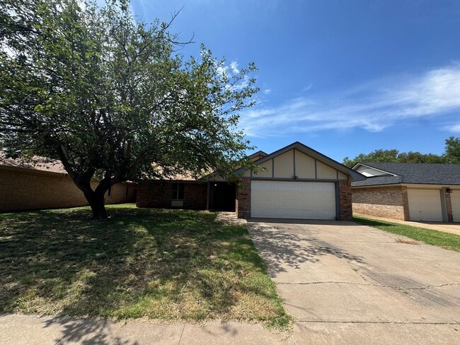 Primary Photo - Lubbock Cooper ISD Gem: Ready-to-Rent July...