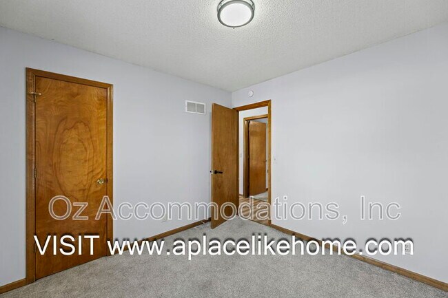 Building Photo - 15306 Riley St