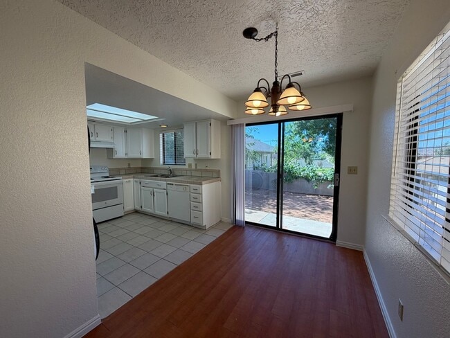 Building Photo - UPGRADED TWO BEDROOM UNIT AVAILABLE FOR RENT!