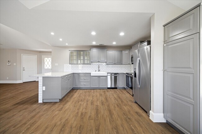 Building Photo - 3123 W Heatherock Cir