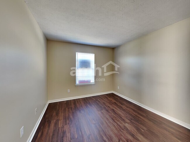 Building Photo - 3427 Talavera Dr