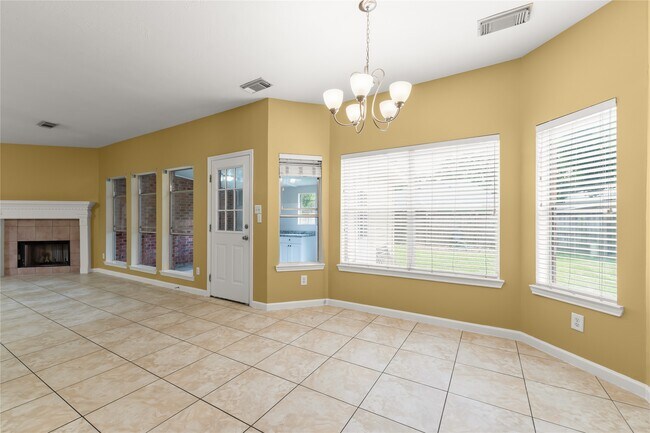 Building Photo - 4111 Surreydon Dr