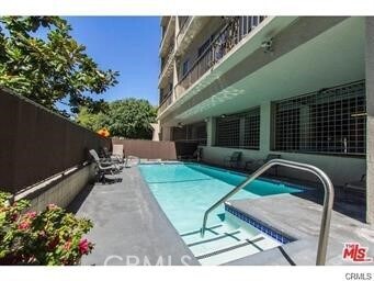 Building Photo - 10747 Wilshire Blvd