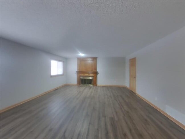 Building Photo - 4845 Orleans Ln N