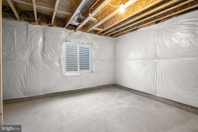 Building Photo - 3823 Solidarity Cir