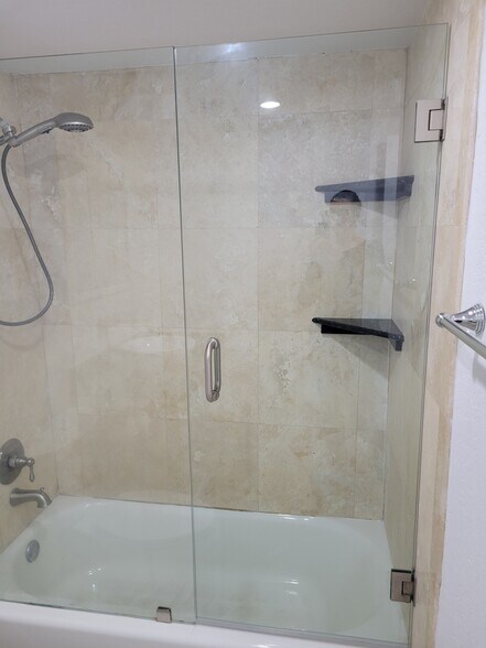 Building Photo - 13900 Lake Placid Ct