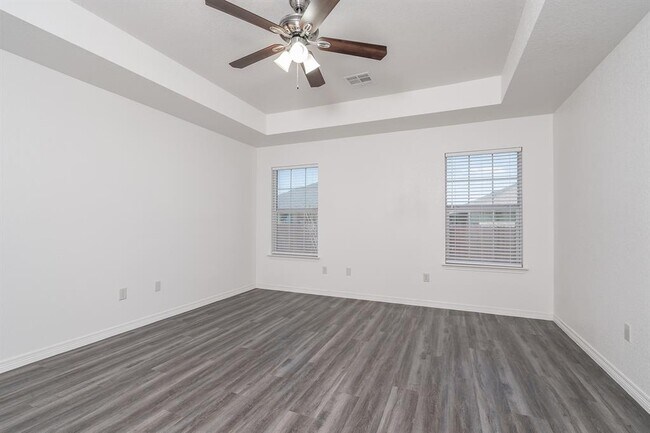 Building Photo - 4935 Sean Patrick Glen