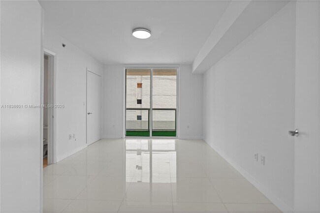 Building Photo - 50 Biscayne Blvd