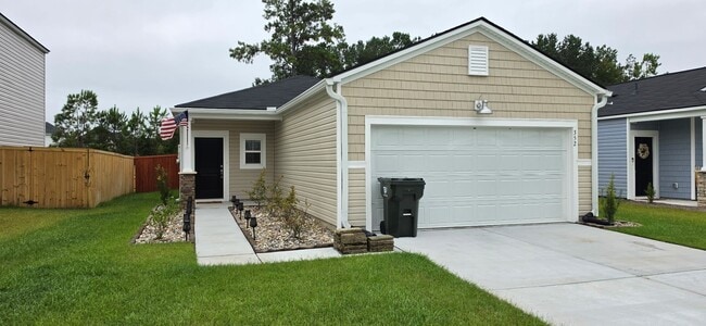 Building Photo - 352 Tiliwa St