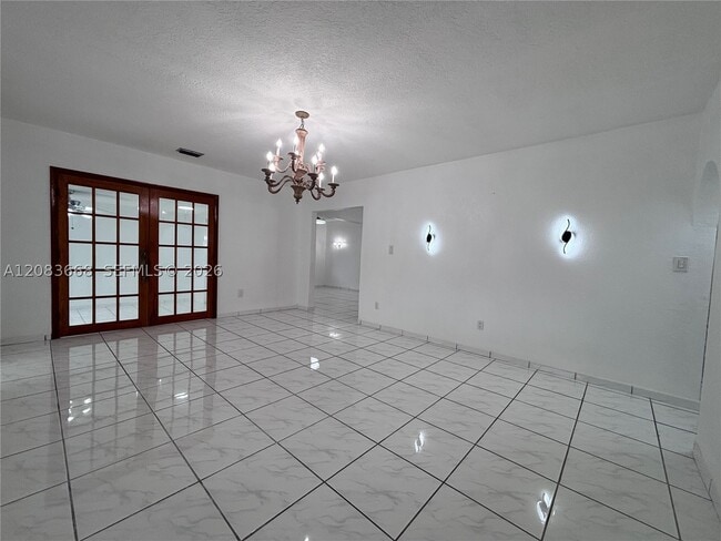 Building Photo - 911 NW 30th Pl