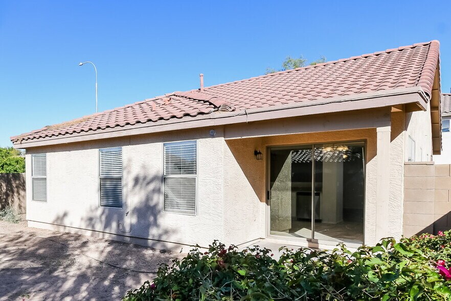 Building Photo - 1080 S Bogle Ct