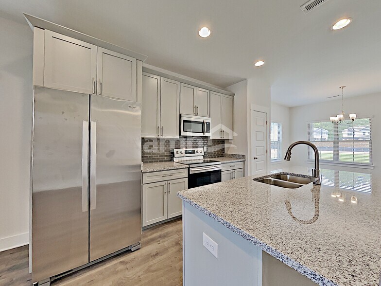 Building Photo - 5149 Jack Byrnes Dr