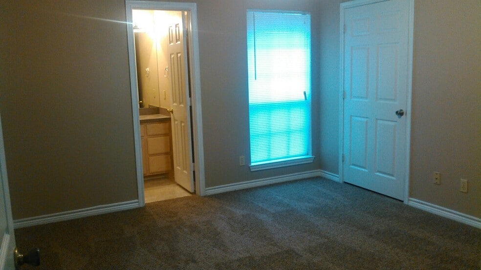 Building Photo - 103 Obrien Ct