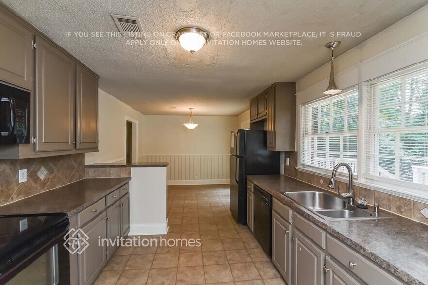 Building Photo - 315 Ridgecrest Dr