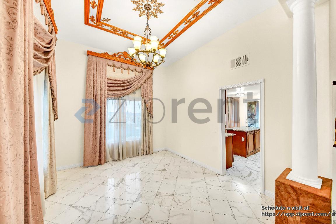 Building Photo - 19872 Sunset Vista Rd