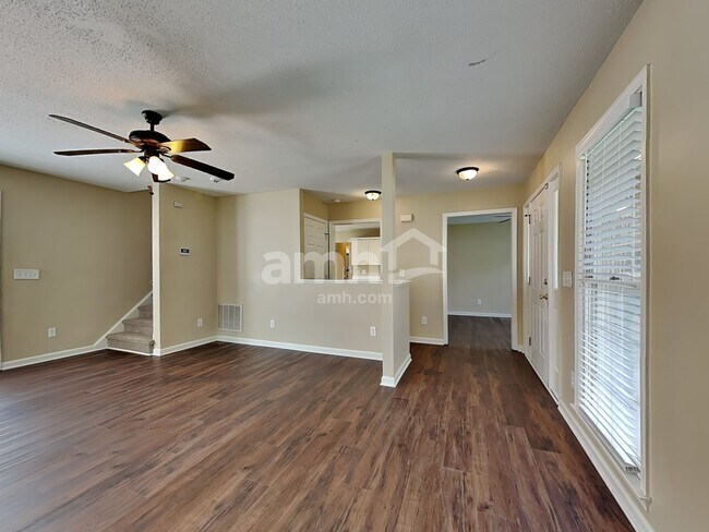 Building Photo - 6307 Stonewick Dr