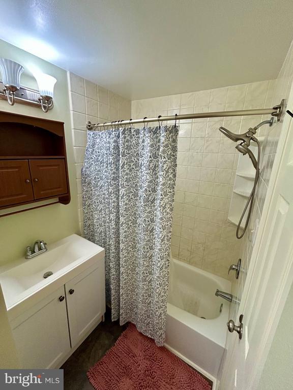 Building Photo - 1007 Cape Splitt Harbour