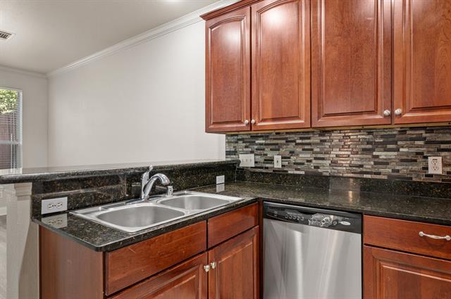 Building Photo - 609 Rosemead Dr