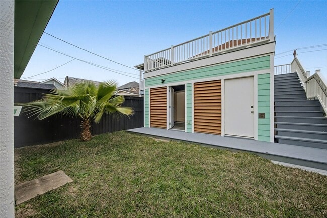 Building Photo - 2817 Avenue Q