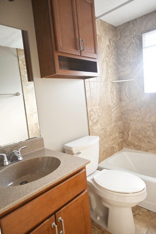 Floorplan - 417 - 421 - 423 N 40th -- Auburn