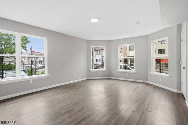 Building Photo - 74 16th Ave