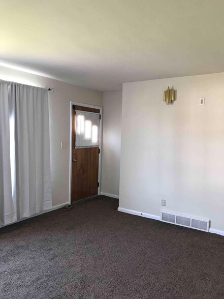 Building Photo - 236 W Federal St